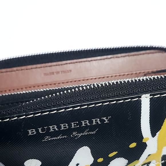 Burberry Wallet Trench Calfskin Leather Splash Print Zip Around - Picture 9 of 13